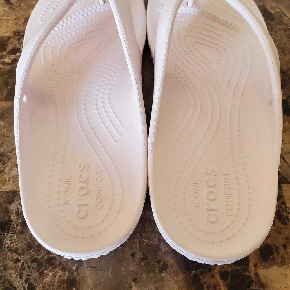 Crocs sz 9 womens pale pink flip flops thong sandals summer beach casual comfort - Picture 9 of 13
